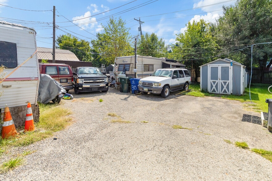 More Photos Of 39 Williams Rd, Columbus Land For Sale