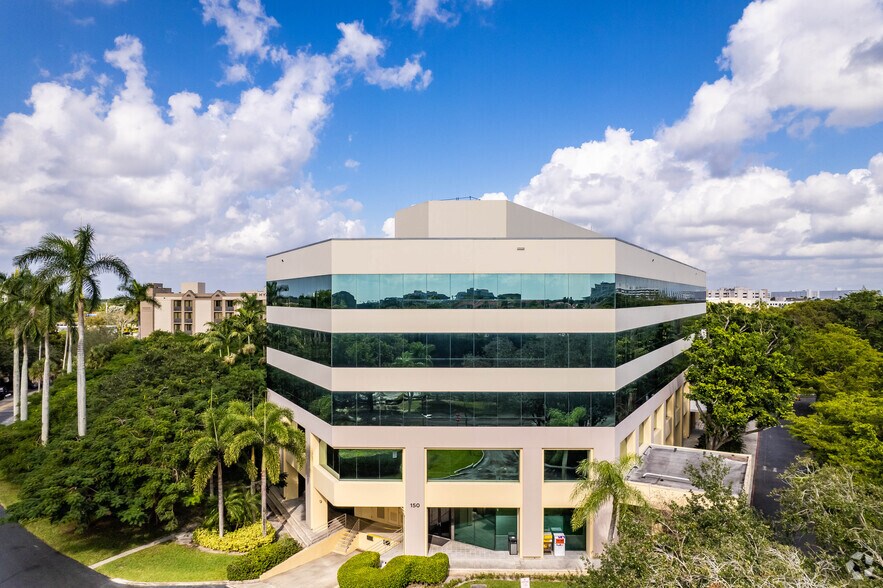 Primary Photo Of 150 S Pine Island Rd, Plantation Office For Lease