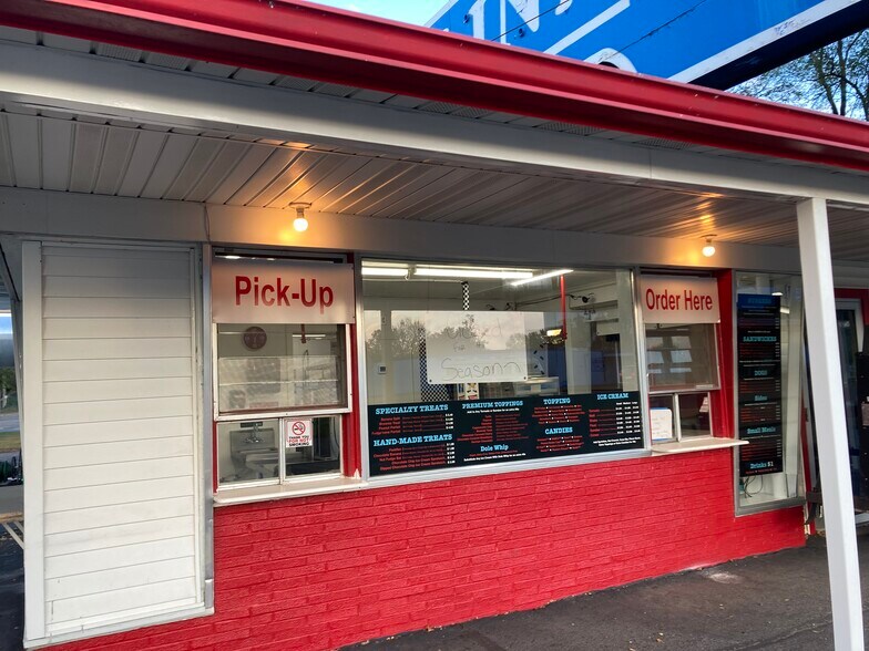 More Photos Of 1401 N Highway 20, Cannon Falls Fast Food For Sale