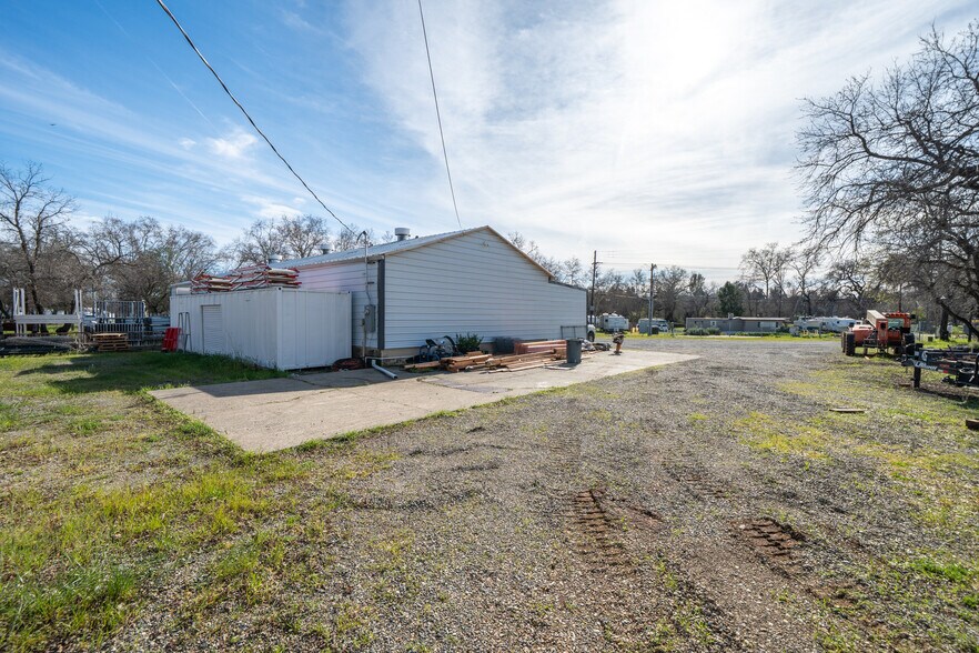 More Photos Of 895 Market st, Redding Industrial For Lease
