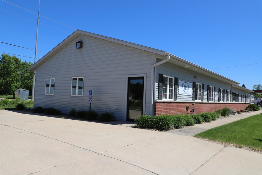 More Photos Of 112-118 S Main St, Medford Office For Sale