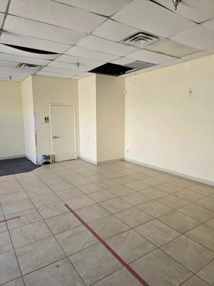 More Photos Of 11330 James Watt Dr, El Paso Showroom For Lease
