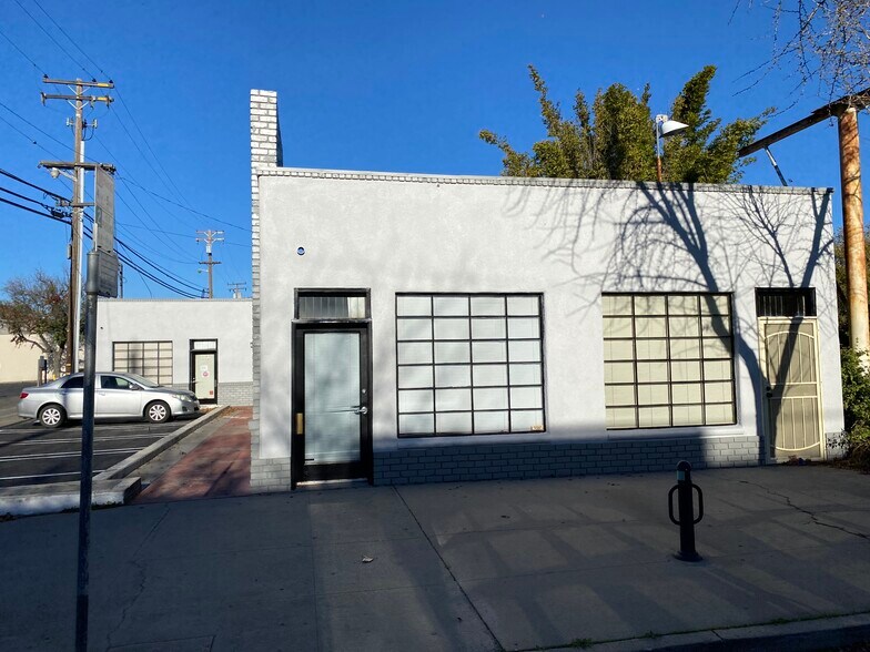 More Photos Of 1113-1123 K St, Modesto Office For Lease