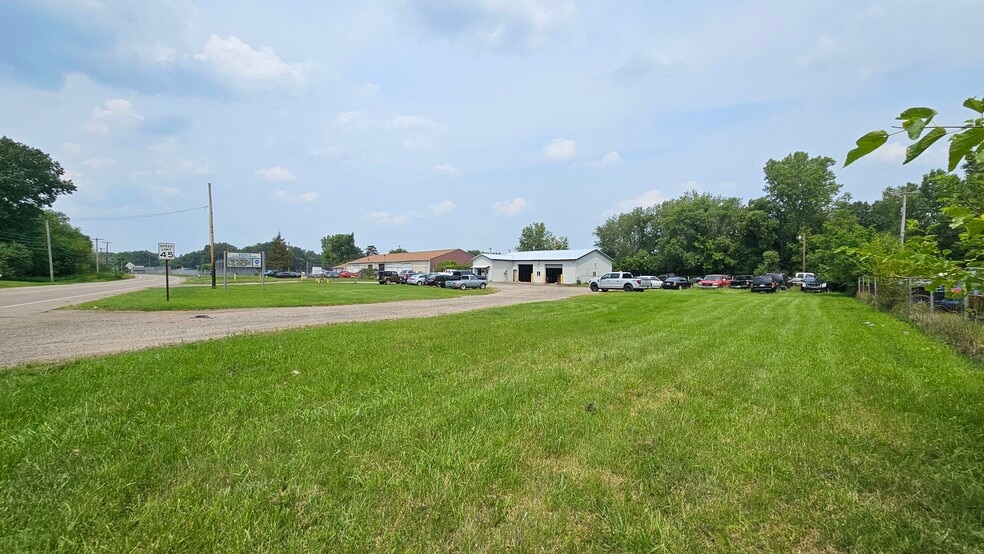 More Photos Of 4114 E Michigan Ave, Jackson Freestanding For Sale