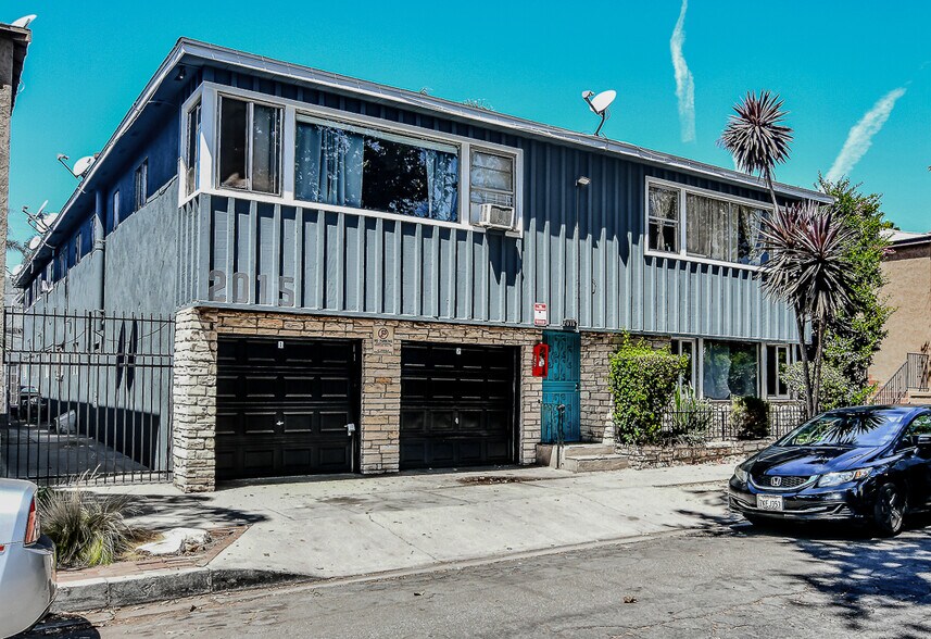 More Photos Of 2015 Cedar Ave, Long Beach Apartments For Sale