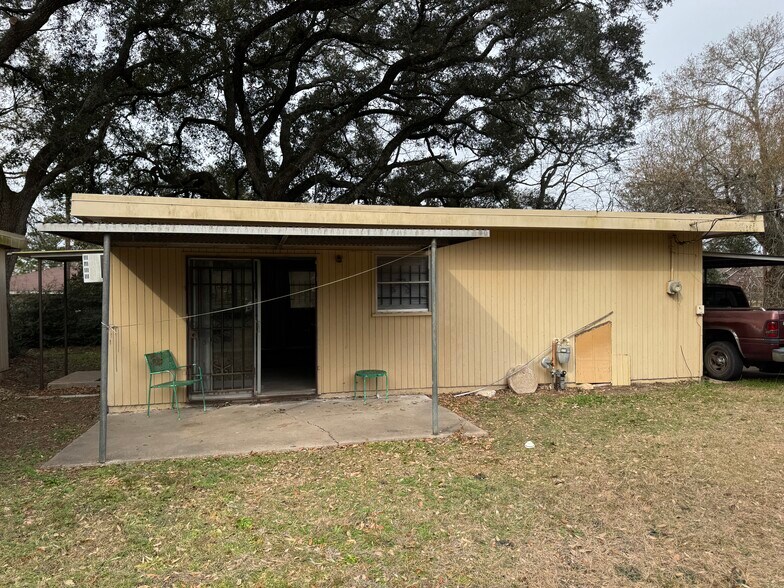More Photos Of 300 Echols st, Prairie View Multifamily For Sale