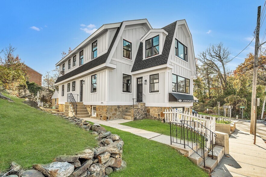 Primary Photo Of 200 Main St, Eastchester Apartments For Sale