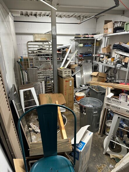 More Photos Of 3228 N Davidson St, Charlotte Restaurant For Lease