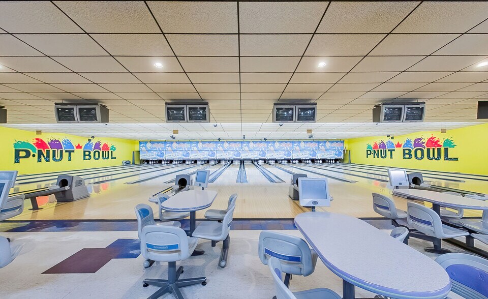 More Photos Of 2701 P Nut Ln, Bloomsburg Bowling Alley For Sale