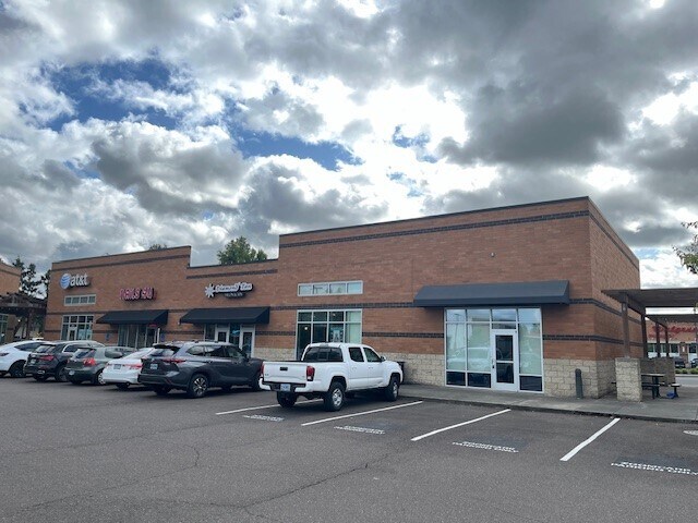 More Photos Of 102-148 N 20th Ave, Cornelius Unknown For Lease