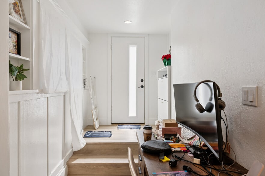 More Photos Of 250 Red Hill Ave, San Anselmo Apartments For Sale