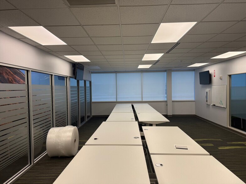 More Photos Of 4147 Eastern Ave SE, Wyoming Office For Lease