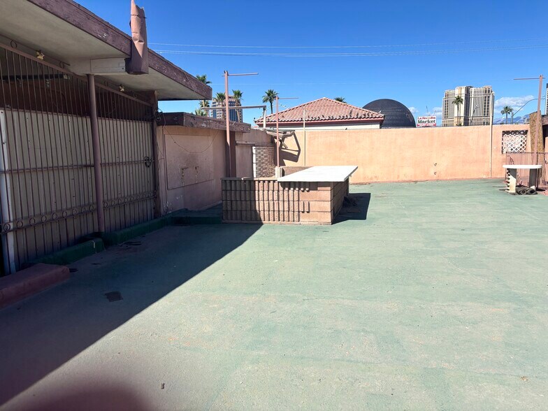 More Photos Of 3761 Royal Crest St, Las Vegas Office Residential For Sale