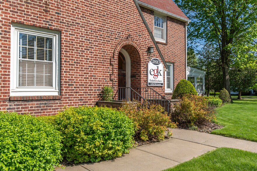 More Photos Of 2810 Genesee St, Utica Office For Sale