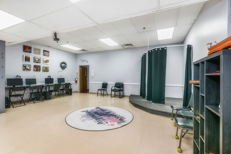 More Photos Of 185 State Route 183, Stanhope Medical For Sale