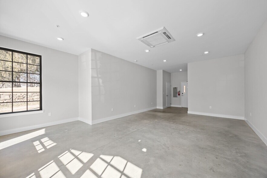 More Photos Of 315 Haywood Rd, Asheville Storefront Retail Residential For Sale