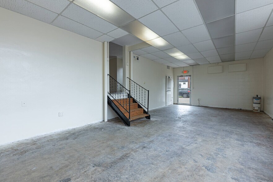 More Photos Of 3000 E 3rd St, Dayton Storefront Retail Residential For Sale