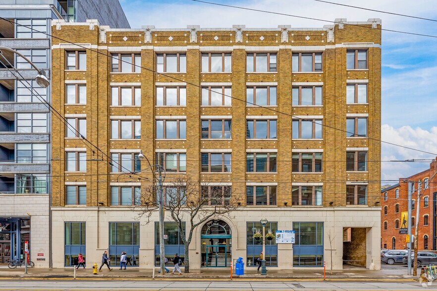 More Photos Of 468 King St W, Toronto Office For Lease