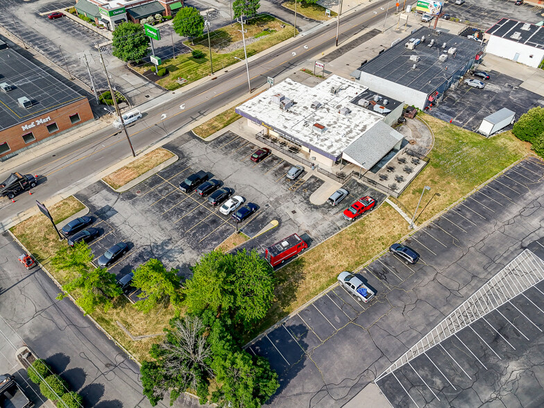 Primary Photo Of 5060 Crookshank Rd, Cincinnati Bar For Sale