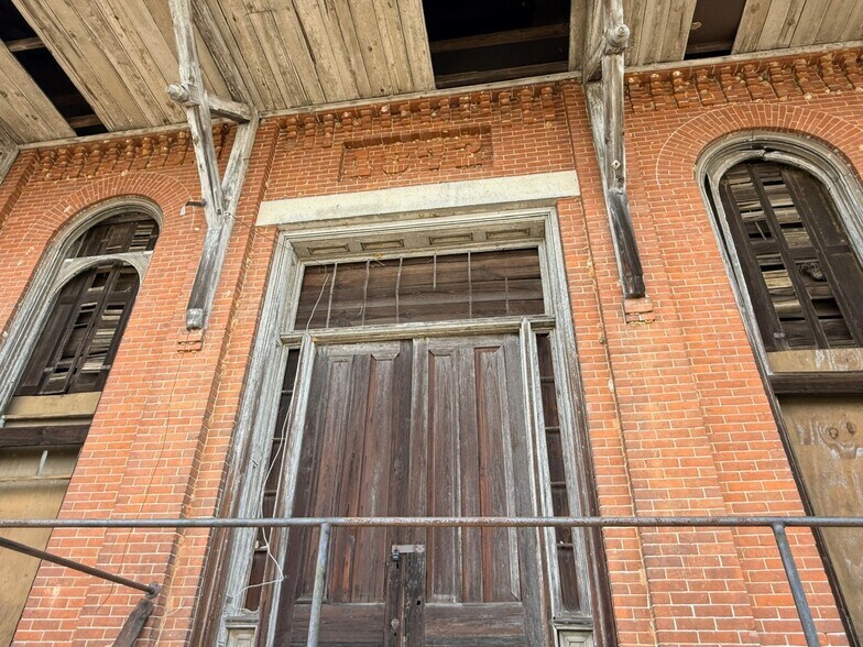 More Photos Of 300 S Randolph Ave, Eufaula Industrial For Sale