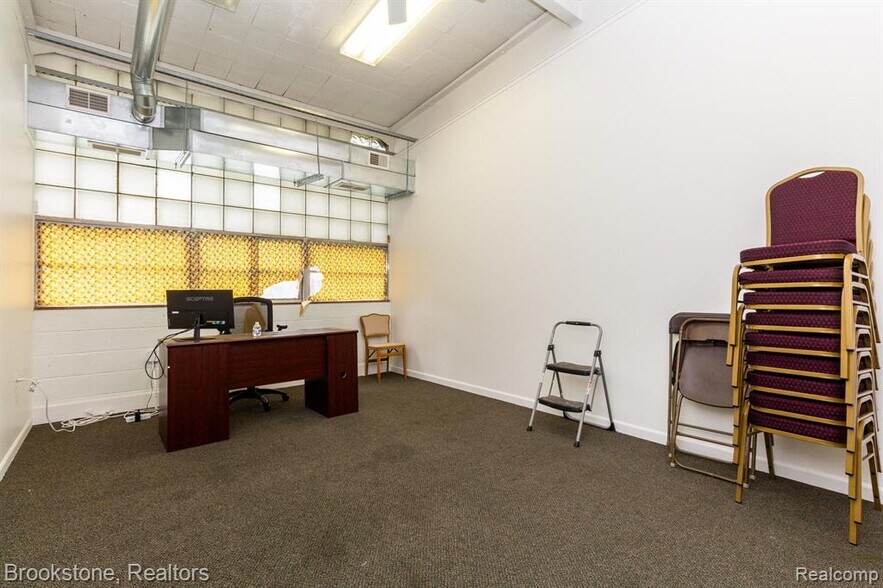 More Photos Of 22021 Memphis Ave, Warren Lodge Meeting Hall For Sale