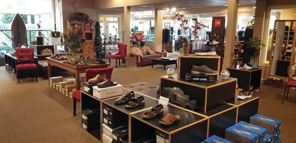 More Photos Of 101-107 S 1st St, La Conner Storefront For Sale