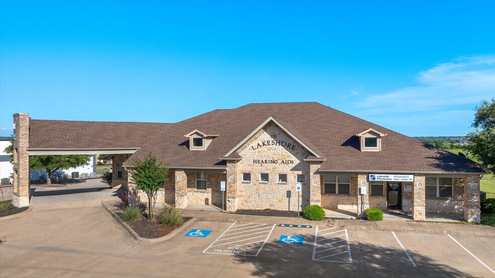 More Photos Of 1305 Paluxy Rd, Granbury Medical For Sale