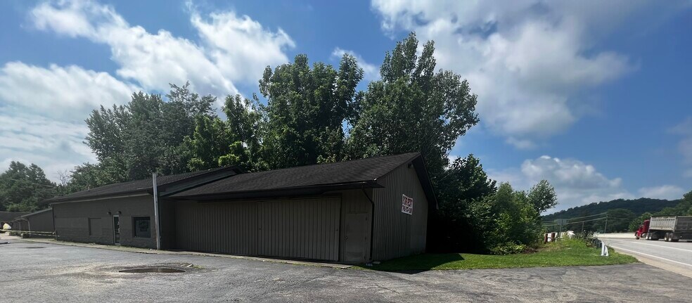 More Photos Of 16063 State Route 33, Nelsonville Freestanding For Sale