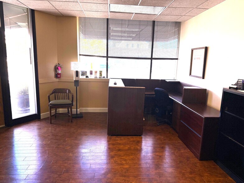 More Photos Of 2500 Santa Clara Ave, Alameda Office For Lease