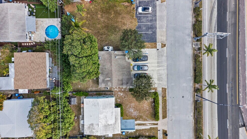 More Photos Of 141 E Commercial Blvd, Oakland Park Office For Sale