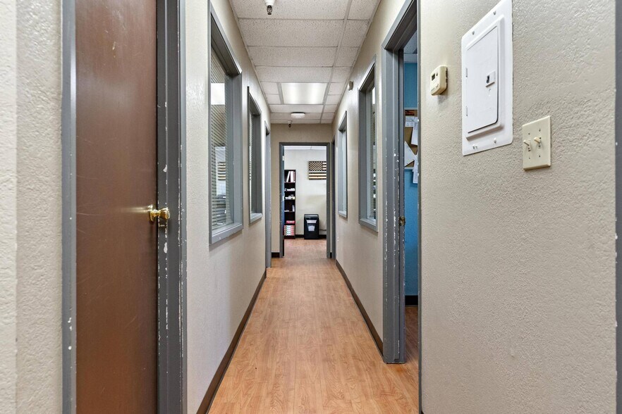 More Photos Of 110 Spring Hill Dr, Grass Valley Manufacturing For Sale