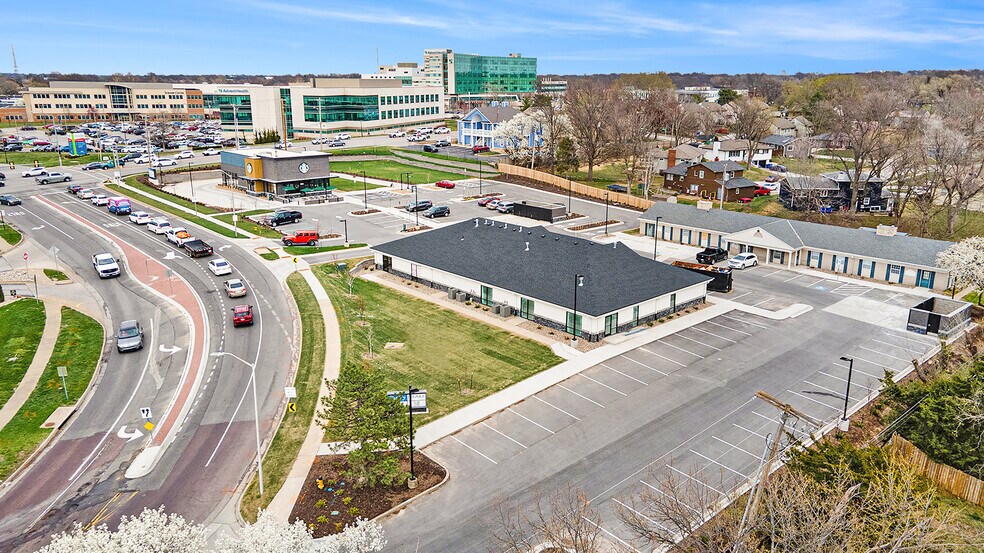 More Photos Of 9361-9369 W 75th St, Overland Park Office For Lease
