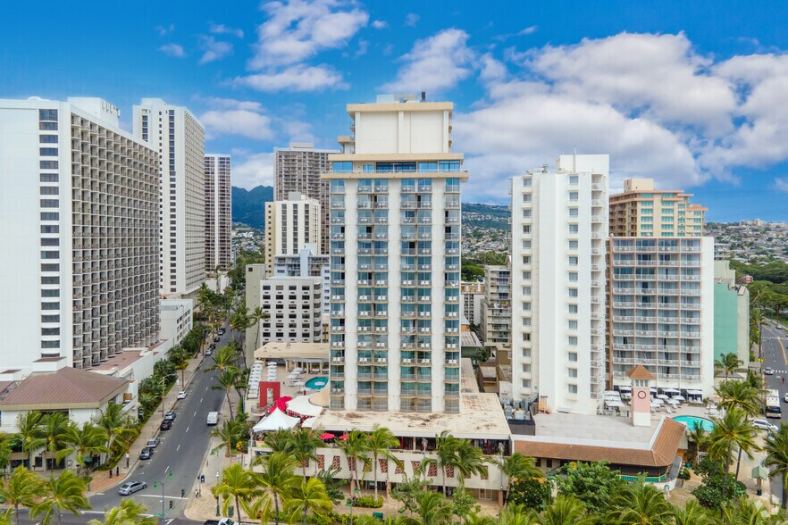 More Photos Of 2570 Kalakaua Ave, Honolulu Hotel For Lease