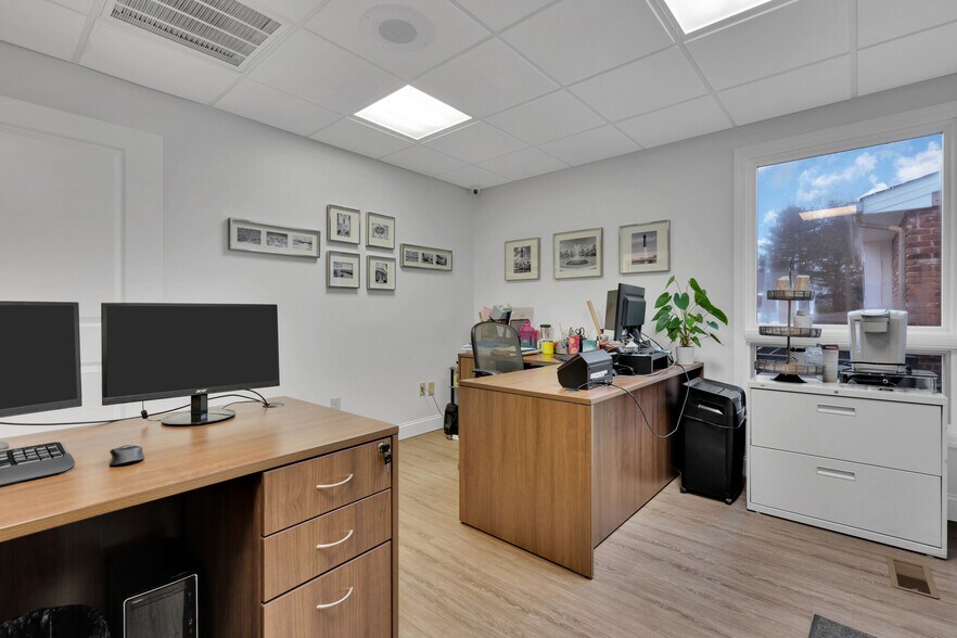 More Photos Of 776-780 Commons Way, Toms River Office For Sale