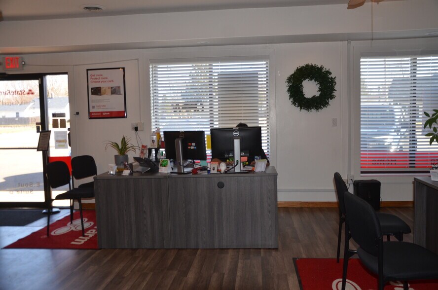 More Photos Of 115 E South Street, Sandwich Storefront Retail Office For Lease