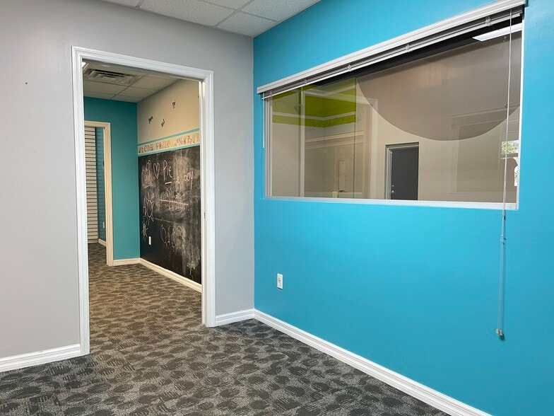 More Photos Of 3345 SW 34th St, Gainesville Freestanding For Lease