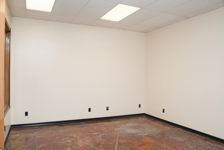 More Photos Of , Mesa Office For Sale