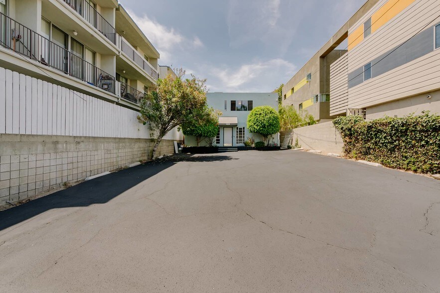 More Photos Of 424 Pico Blvd, Santa Monica Loft Creative Space For Lease