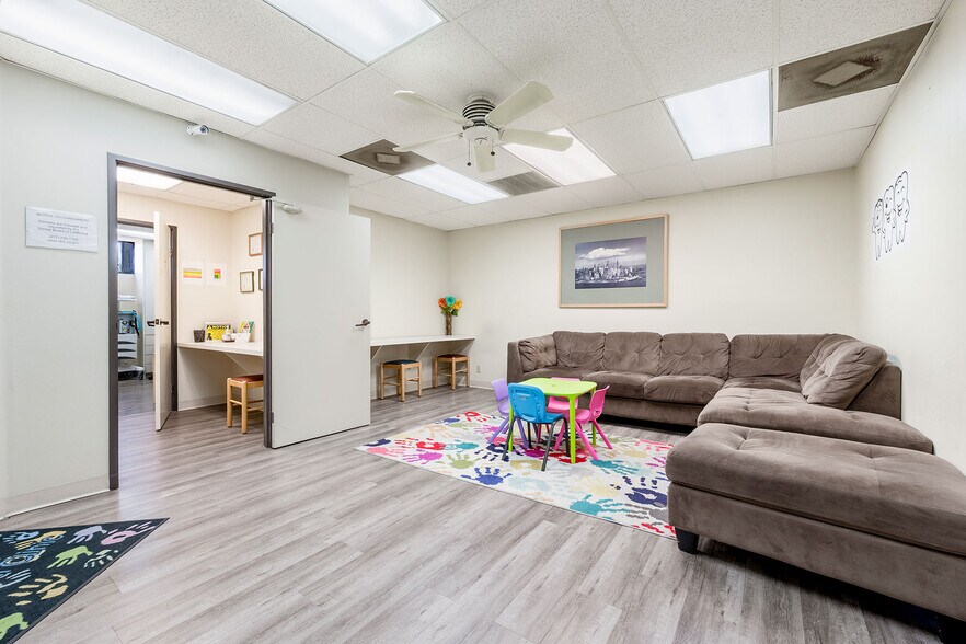 More Photos Of 5631 Lincoln Ave, Cypress Medical For Lease