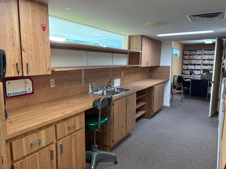 More Photos Of 1900 Nebraska Ave, Fort Pierce Medical For Lease
