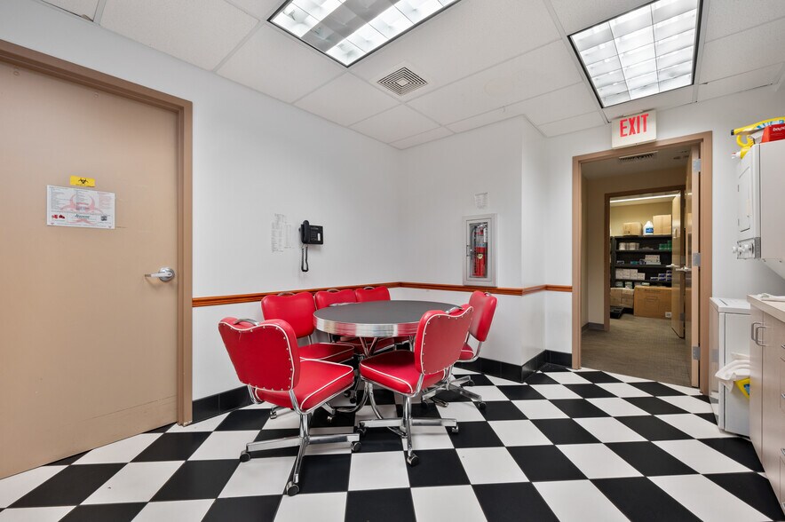 More Photos Of 500 Chadwick St, Sewickley Medical For Sale