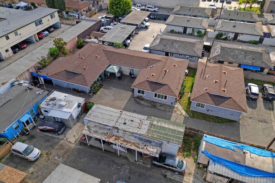 More Photos Of 5540 Clara St, Bell Gardens Apartments For Sale