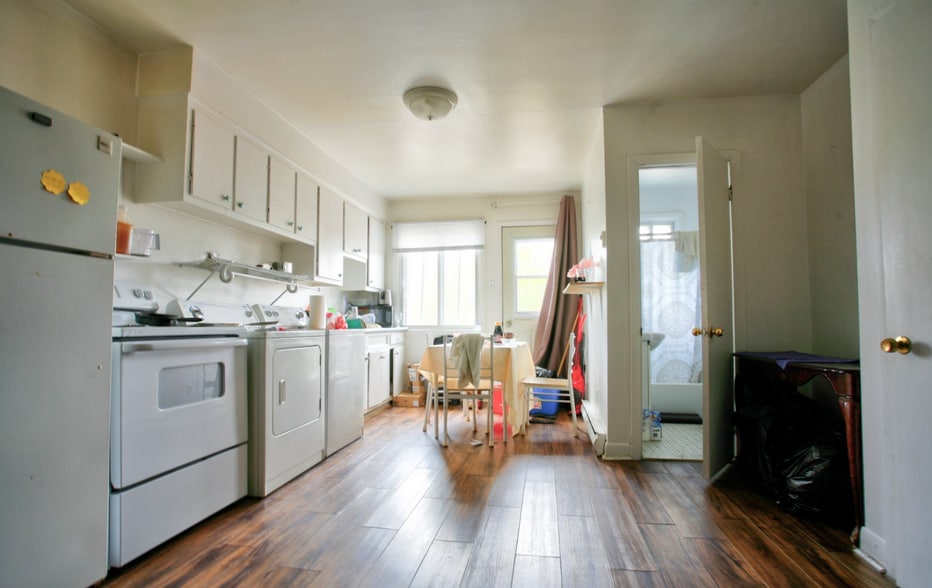 More Photos Of 5979-5985 Rue Hochelaga, Montréal Apartments For Sale