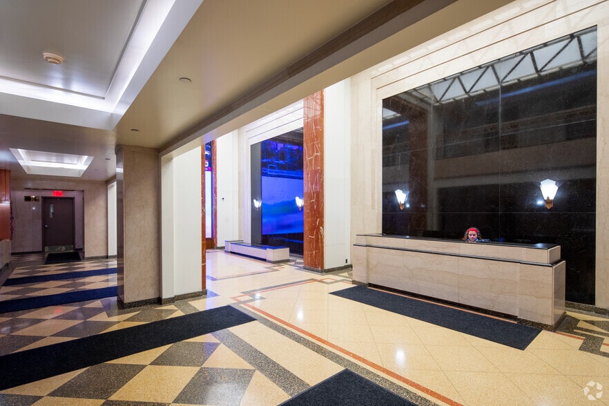 More Photos Of 1608-1614 Walnut St, Philadelphia Office For Lease