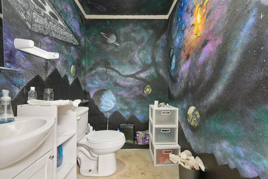 More Photos Of 7050 Martin Luther King Jr Blvd, Portland Freestanding For Lease