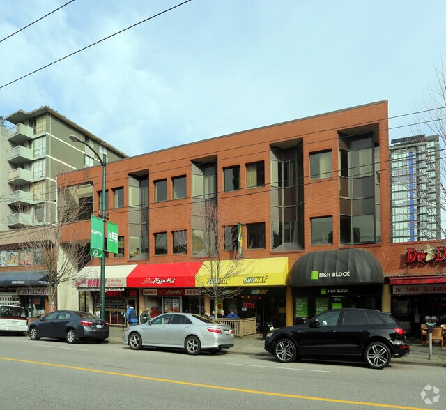 More Photos Of 1725 Robson St, Vancouver Storefront Retail Office For Sale