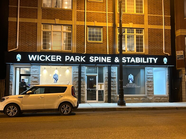 Primary Photo Of 1641-1643 W North Ave, Chicago Storefront Retail Office For Lease