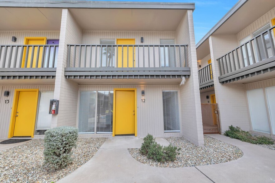 More Photos Of 1815 W Tuckey Ln, Phoenix Apartments For Sale