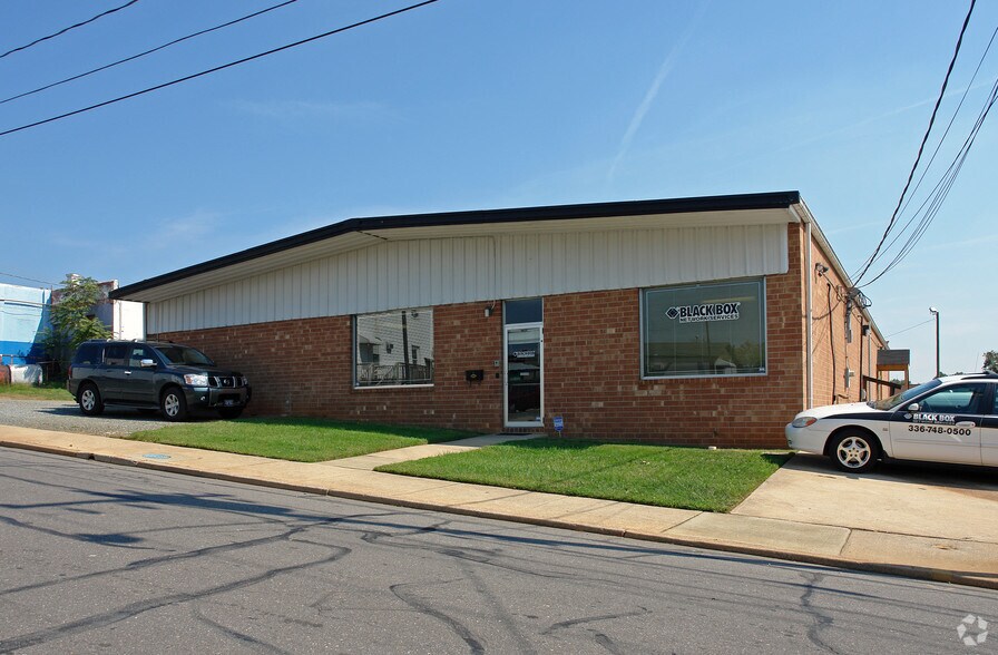 More Photos Of 1701 Lomond St, Winston-Salem Warehouse For Lease