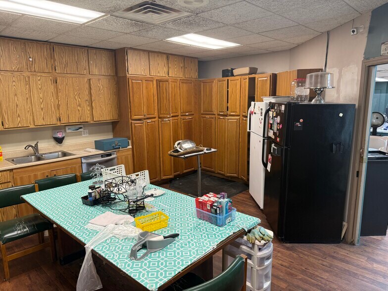 More Photos Of 5838-5868 Bigger Rd, Dayton Unknown For Lease